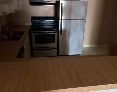 3402 Timmons Lane - Photo Thumbnail 4