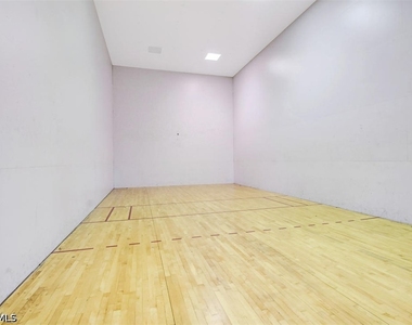 1265 Wildwood Lakes Boulevard - Photo Thumbnail 23