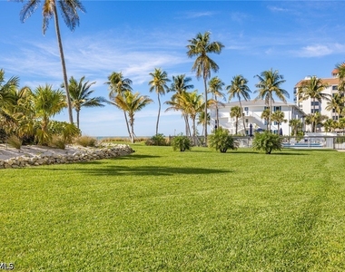 10475 Gulf Shore Drive - Photo Thumbnail 22