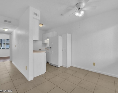 4617 Bayshore Drive - Photo Thumbnail 3