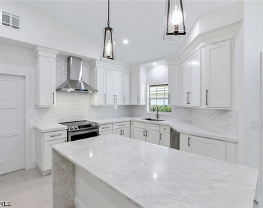 116 Fountain Circle - Photo Thumbnail 8