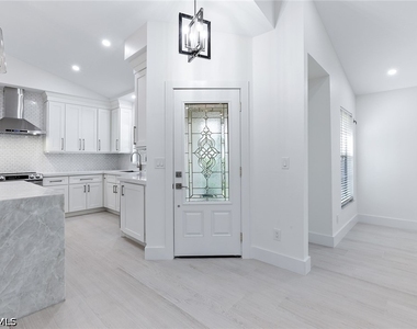 116 Fountain Circle - Photo Thumbnail 4