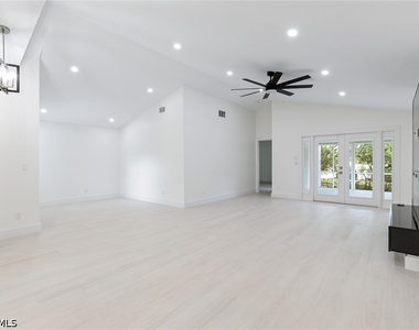 116 Fountain Circle - Photo Thumbnail 18