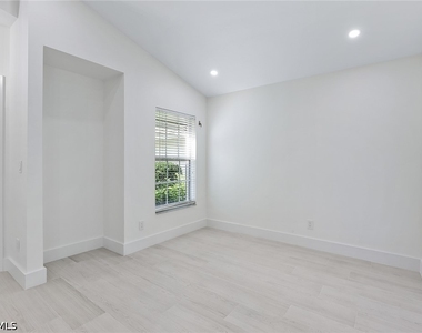 116 Fountain Circle - Photo Thumbnail 5