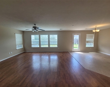 7815 Tuhati Forest Lane - Photo Thumbnail 8