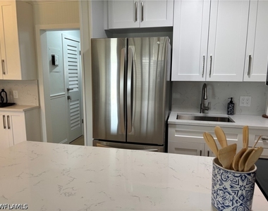 473 12th Avenue S - Photo Thumbnail 7