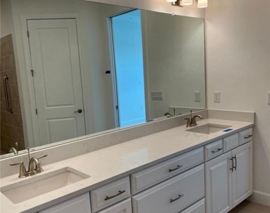 15257 Zeno Way - Photo Thumbnail 32