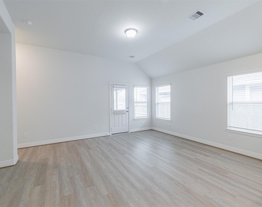 33118 School Hill Road - Photo Thumbnail 10
