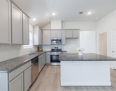 33118 School Hill Road - Photo Thumbnail 9