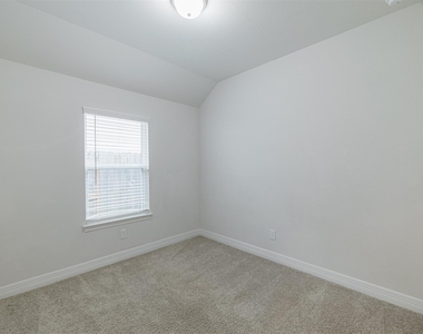 33118 School Hill Road - Photo Thumbnail 17