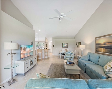 9030 Spring Run Boulevard - Photo Thumbnail 8