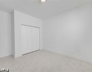 5574 Cassidy Lane - Photo Thumbnail 14