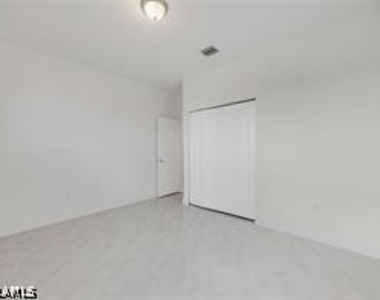 5574 Cassidy Lane - Photo Thumbnail 6