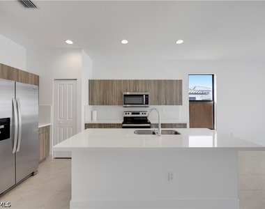 5574 Cassidy Lane - Photo Thumbnail 24