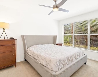 1315 Henley Street - Photo Thumbnail 16
