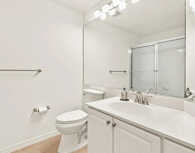 1315 Henley Street - Photo Thumbnail 7