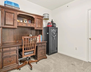 1315 Henley Street - Photo Thumbnail 15