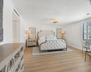 1400 Blue Point Avenue - Photo Thumbnail 11