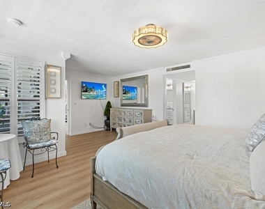 1400 Blue Point Avenue - Photo Thumbnail 14