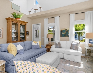 7286 Saona Court - Photo Thumbnail 10