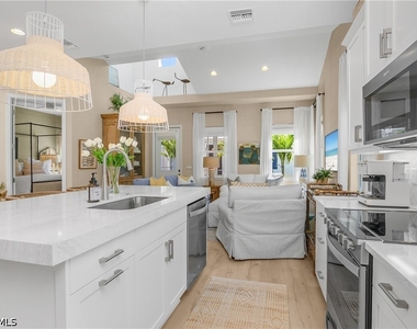 7286 Saona Court - Photo Thumbnail 7