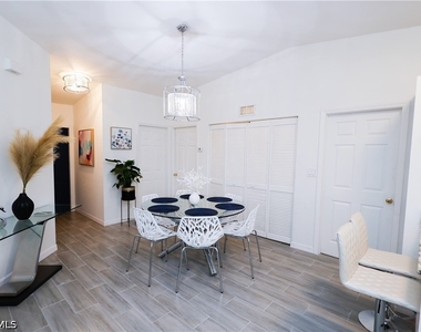 650 103rd Avenue N - Photo Thumbnail 4