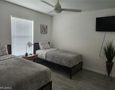 650 103rd Avenue N - Photo Thumbnail 10