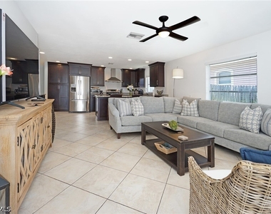 768 96th Avenue N - Photo Thumbnail 11