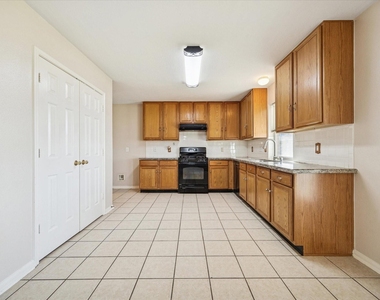 6227 Sentry Park Lane - Photo Thumbnail 13