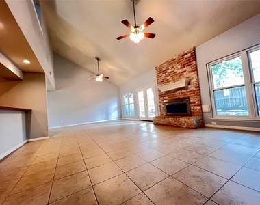 11407 Briar Rose Drive - Photo Thumbnail 17