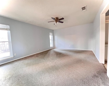 11407 Briar Rose Drive - Photo Thumbnail 18