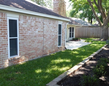 11407 Briar Rose Drive - Photo Thumbnail 37
