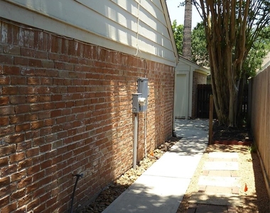 11407 Briar Rose Drive - Photo Thumbnail 34