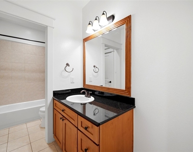 2323 Sperber Lane - Photo Thumbnail 31