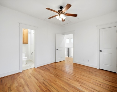 2323 Sperber Lane - Photo Thumbnail 30