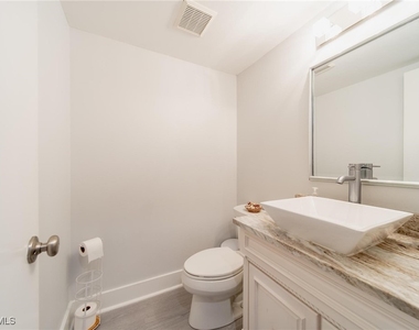 820 Meadowland Drive - Photo Thumbnail 14