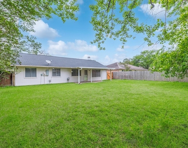 22707 Smokey Hill Drive - Photo Thumbnail 10