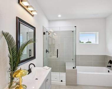 6737 Liverpool Street - Photo Thumbnail 21