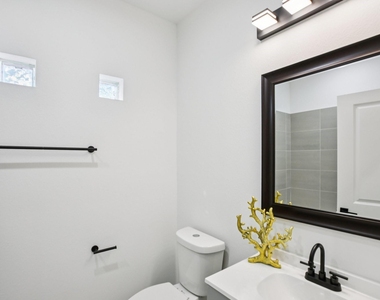 6737 Liverpool Street - Photo Thumbnail 12