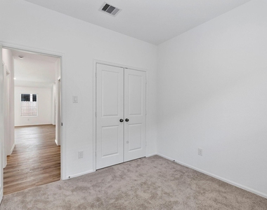 31546 Beacon Cove Trail - Photo Thumbnail 32