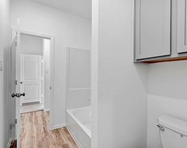 31546 Beacon Cove Trail - Photo Thumbnail 27