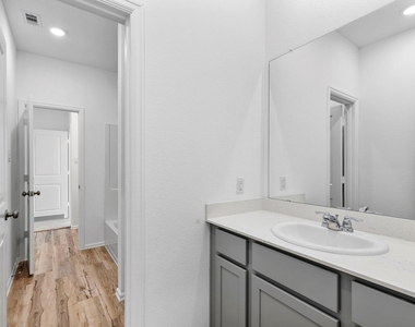 31546 Beacon Cove Trail - Photo Thumbnail 28