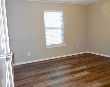 126 Rain Lily Street - Photo Thumbnail 10