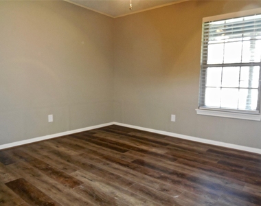 126 Rain Lily Street - Photo Thumbnail 12