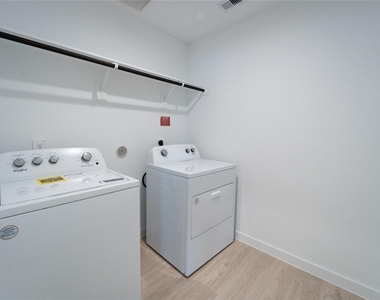 3827 Pierce Place Lane - Photo Thumbnail 19