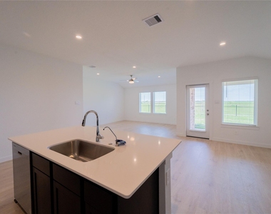 3827 Pierce Place Lane - Photo Thumbnail 3