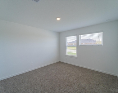 3827 Pierce Place Lane - Photo Thumbnail 11