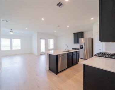 3827 Pierce Place Lane - Photo Thumbnail 7