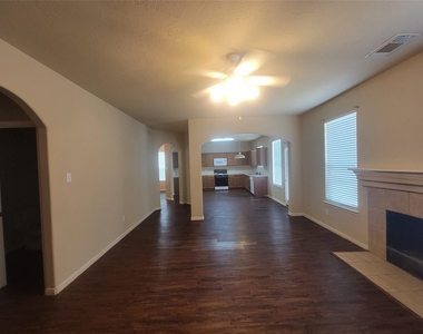 3110 Clover Ranch Circle - Photo Thumbnail 13