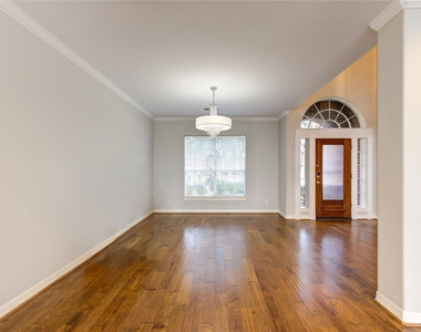 14007 Briar Heath Drive - Photo Thumbnail 4